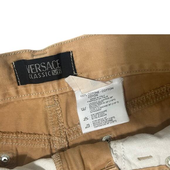 Versace Classic V2 Designer Minimalist Bermuda Shorts - Picture 7 of 7